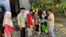 PASTIKAN DATA DAN KONDISI TANAH SESUAI, PANITIA A KANTAH MAJENE LAKSANAKAN PENINJAUAN LAPANG DI DESA BALOMBONG