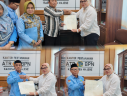 KANTAH MAJENE PERKUAT KEPASTIAN HUKUM TANAH WAKAF MELALUI PENYERAHAN SERTIPIKAT KEPADA KUA KECAMATAN TAMMERODO SENDANA, PAMBOANG & ULUMANDA
